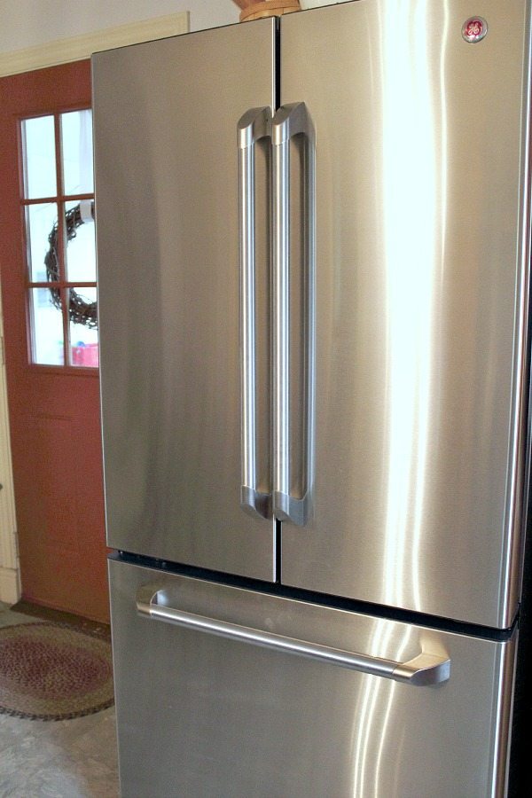 One simple tip to keep your stainless steel looking unbelievably perfect all the time.