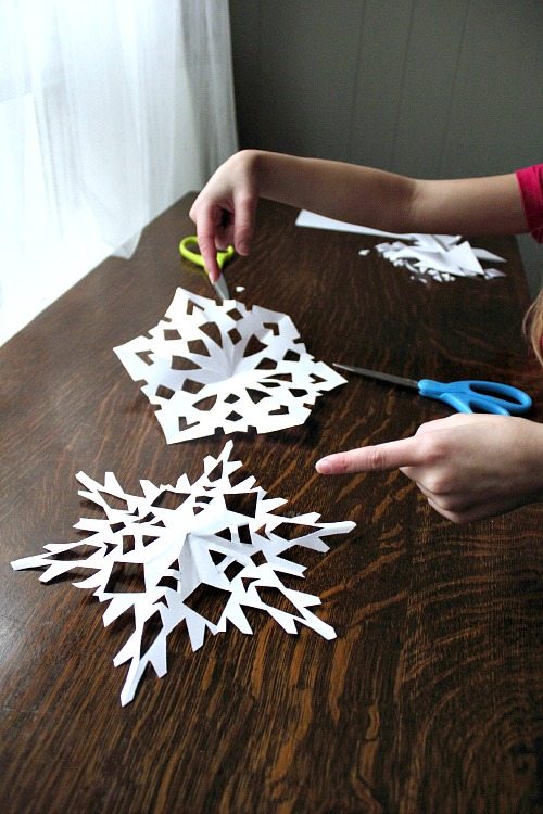 Perfect Paper Snowflakes