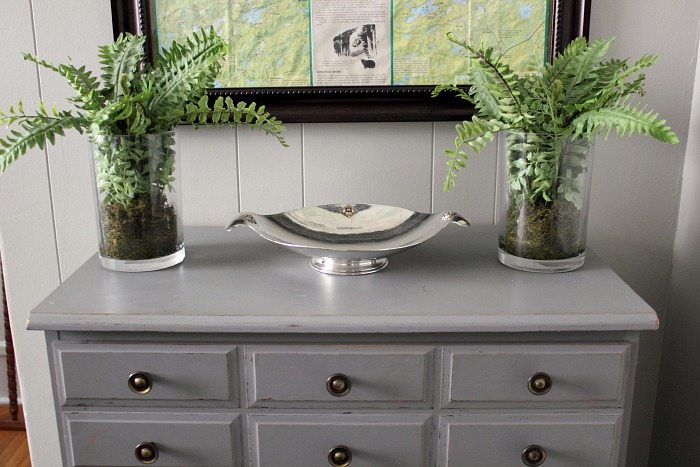 Love this cute grey and white cottage dining room! Great before and after!