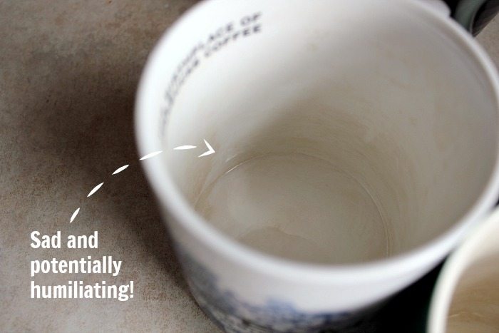 How to Remove Coffee and Tea Stains from mugs Naturally