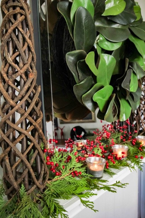 How to decorate for Christmas when you don't have a mantel in your home! Create a "fantel"!
