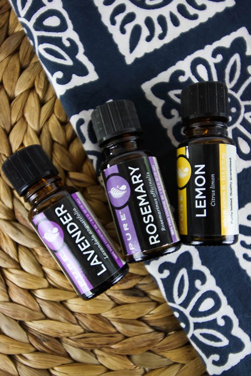 Essential oil recipes that you can use in your diffuser to make your home smell like summer!