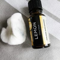 How to Use Essential Oils to Clean Stubborn Glue Off of Jars