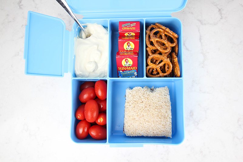 Ideas for making bento box school lunches for picky eaters!