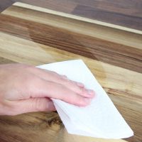 How to Clean and Oil a Wooden Cutting Board
