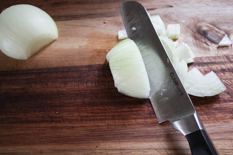 How to dice an onion quickly, easily, and efficiently! 