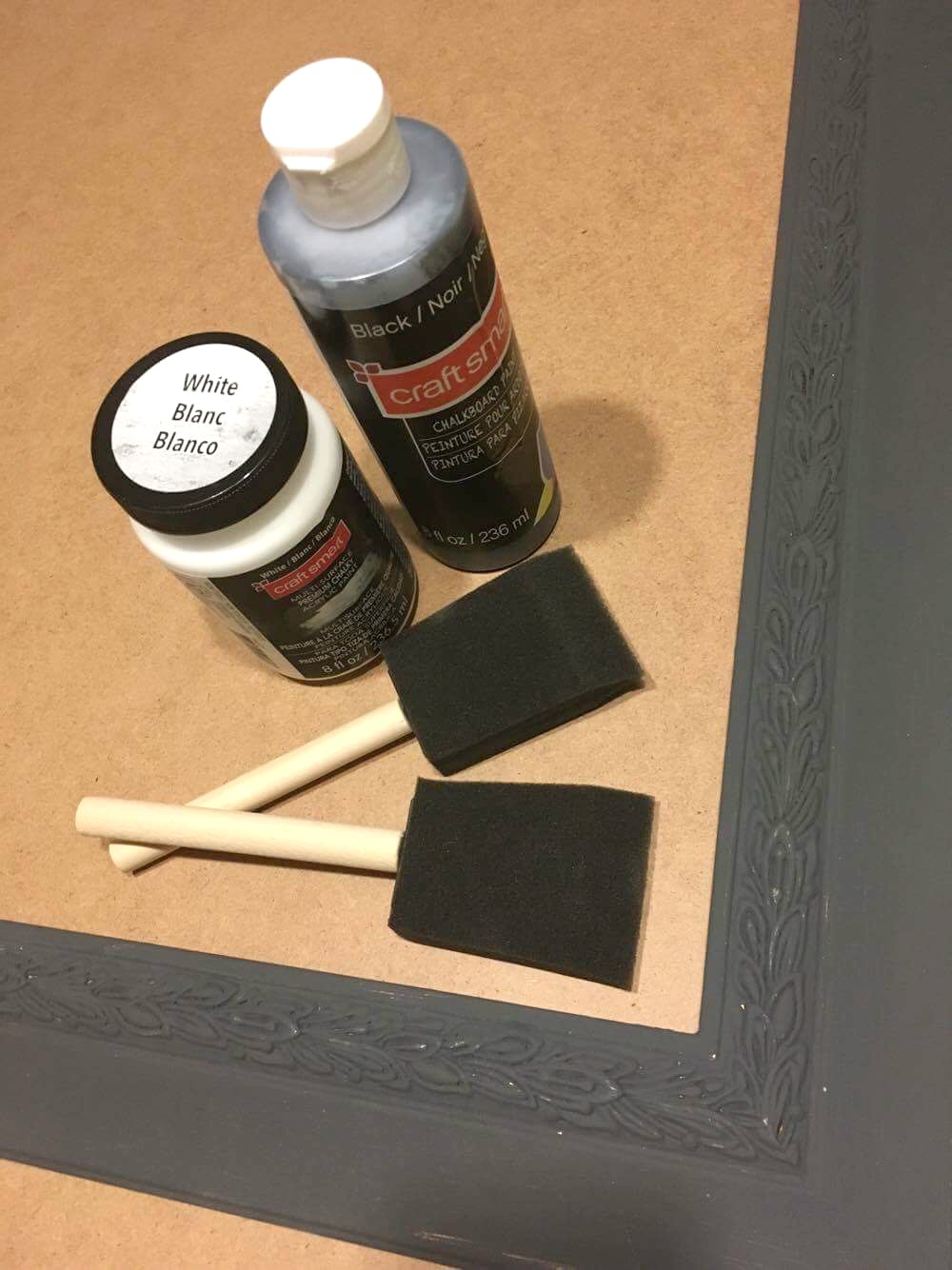 Here's how to make a beautiful thrift store frame chalkboard from all of those beautiful frames you see on old paintings at thrift stores and garage sales!