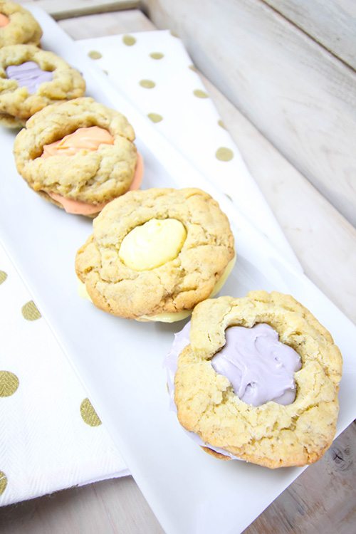 If you're looking for an easy, cute Easter cookie idea, these Easter Peekaboo Sandwich Cookies can't be beat! You won't believe how easy these adorable cookies are to put together!