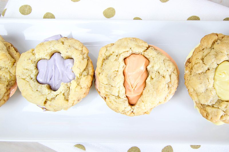 If you're looking for an easy, cute Easter cookie idea, these Easter Peekaboo Sandwich Cookies can't be beat! You won't believe how easy these adorable cookies are to put together!