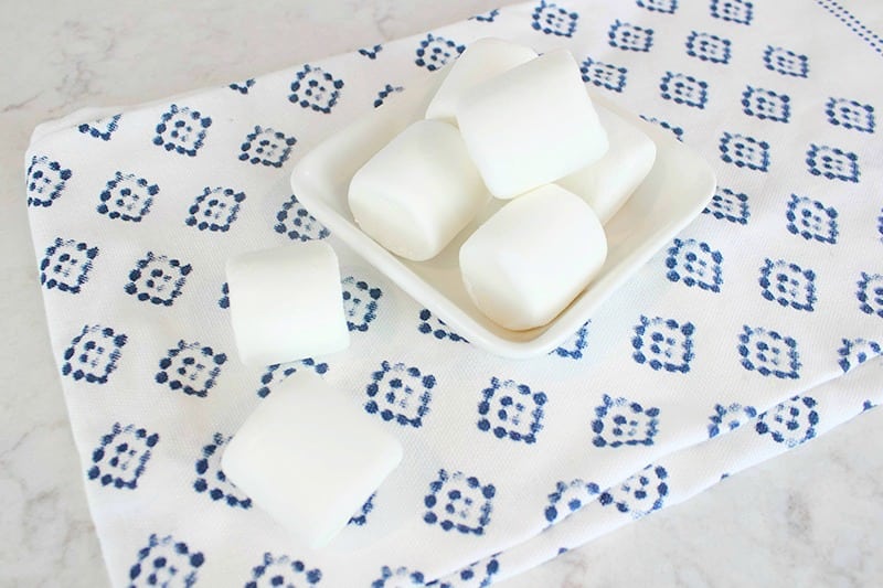 How to keep marshmallows fresh so you're always ready for your next campfire! This is such a simple and effective way to keep marshmallows from going stale. 