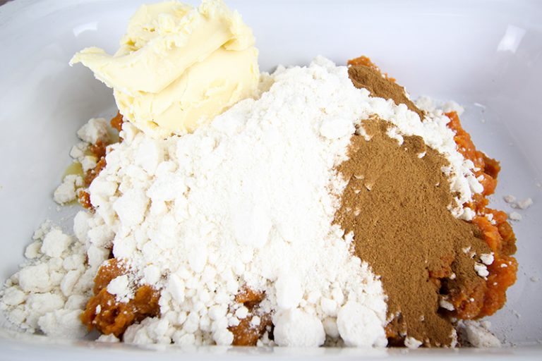 Slow Cooker Pumpkin Dump Cake The Creek Line House