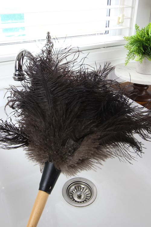 How to Clean a Father Duster
