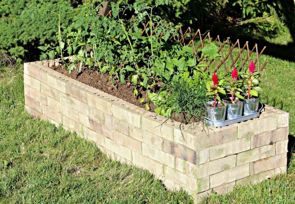 DIY Garden Planters - The Creek Line House