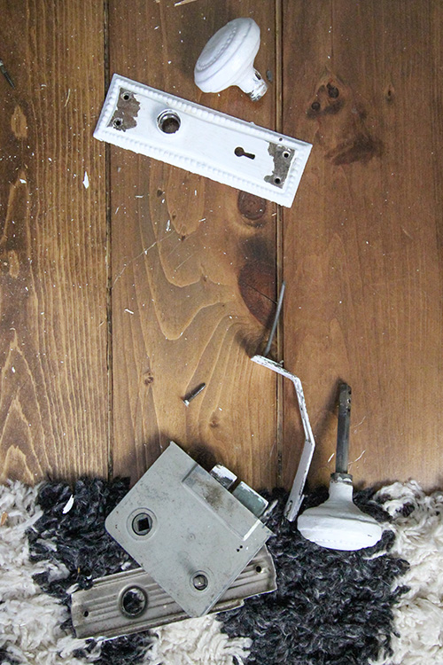 Restore Old Doors - Remove old hardware