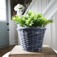 Farmhouse Style Thrift Store Makeovers
