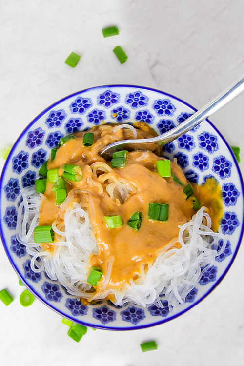Try this protein powder Thai peanut sauce for a quick plant-based lunch or as the perfect sauce to elevate a veggie stir fry!