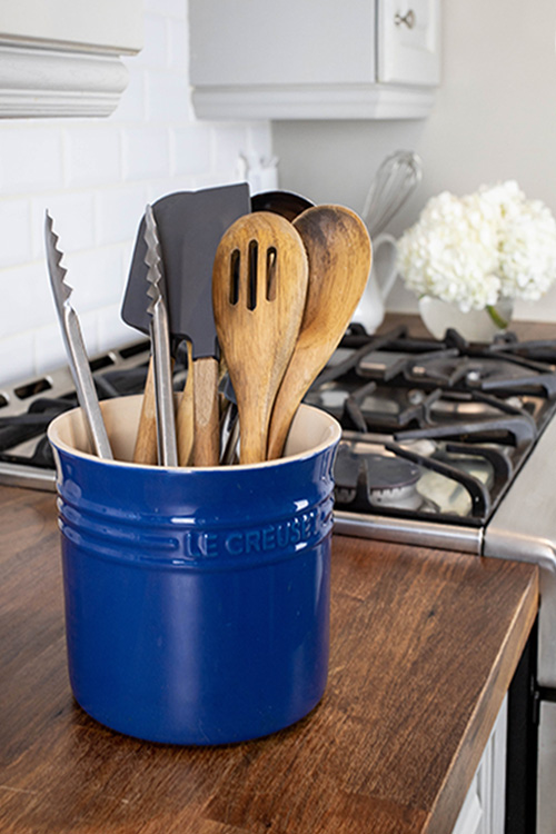 New kitchen organization gadgets are coming out all the time, but the ones that really make your life easier are the ones that you buy once and keep for a lifetime because they just work. Here are some of my favourite kitchen organization essentials!
