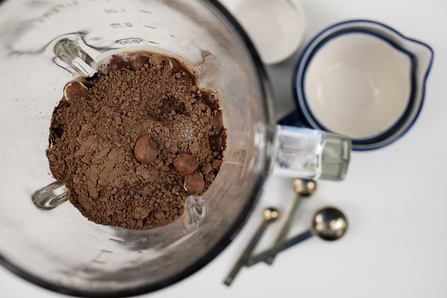 The next time you're craving something chocolatey and decadent, try this healthy homemade Nutella recipe. Made with all simple ingredients and no added sugar, you might just like this as much as the real thing!