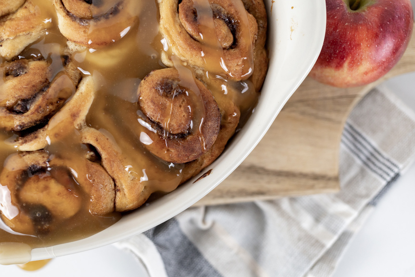If you're looking for a fall dessert with some serious wow-factor, these caramel apple cinnamon rolls are it! Perfect to have with afternoon coffee or even for a fun breakfast.