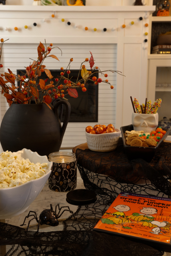 DIY Halloween Decorations on a party table