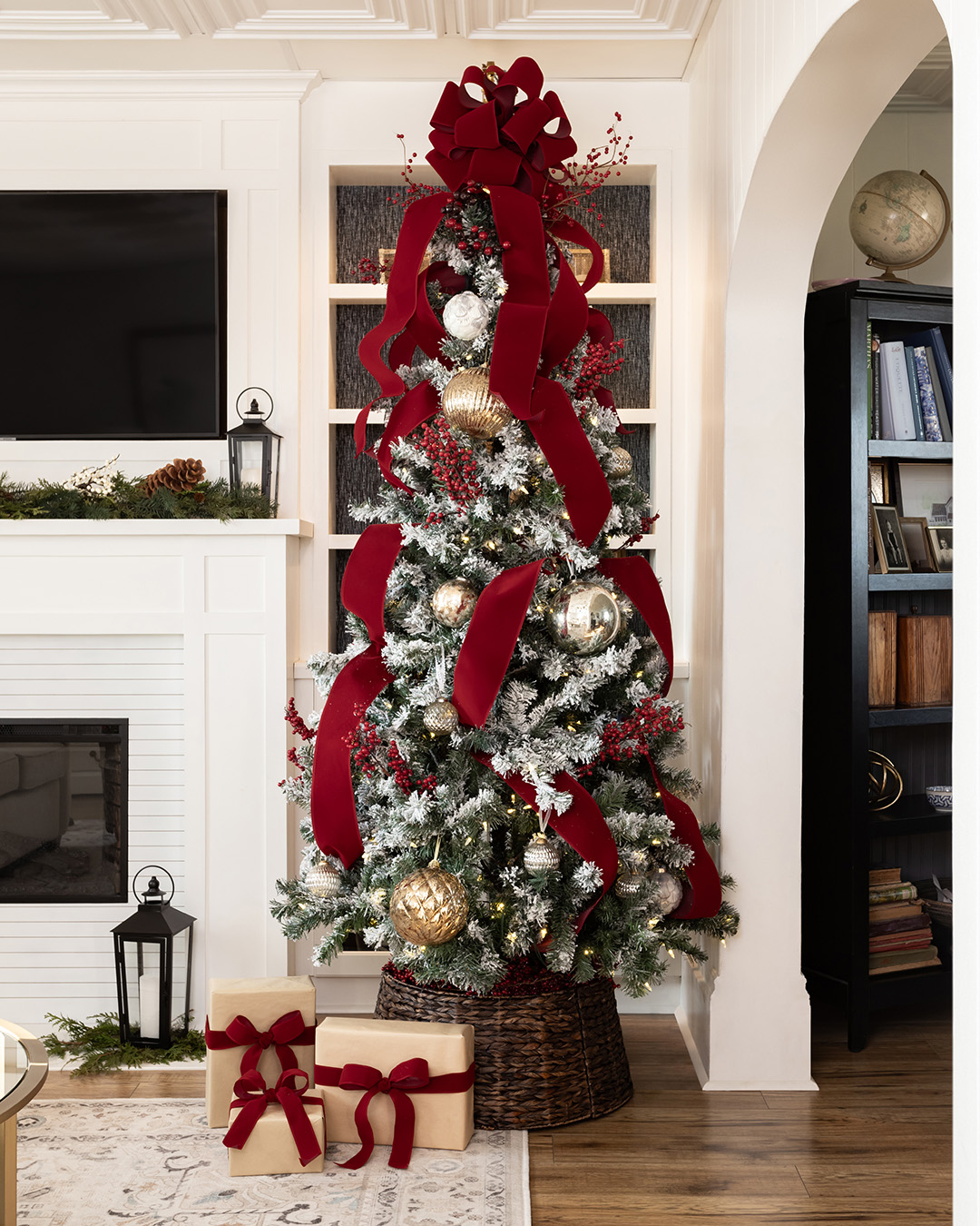 Cascading vertical ribbon on a Christmas tree.