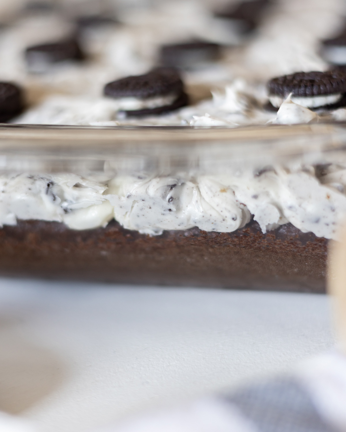 Thick and fluffy Oreo icing topping.