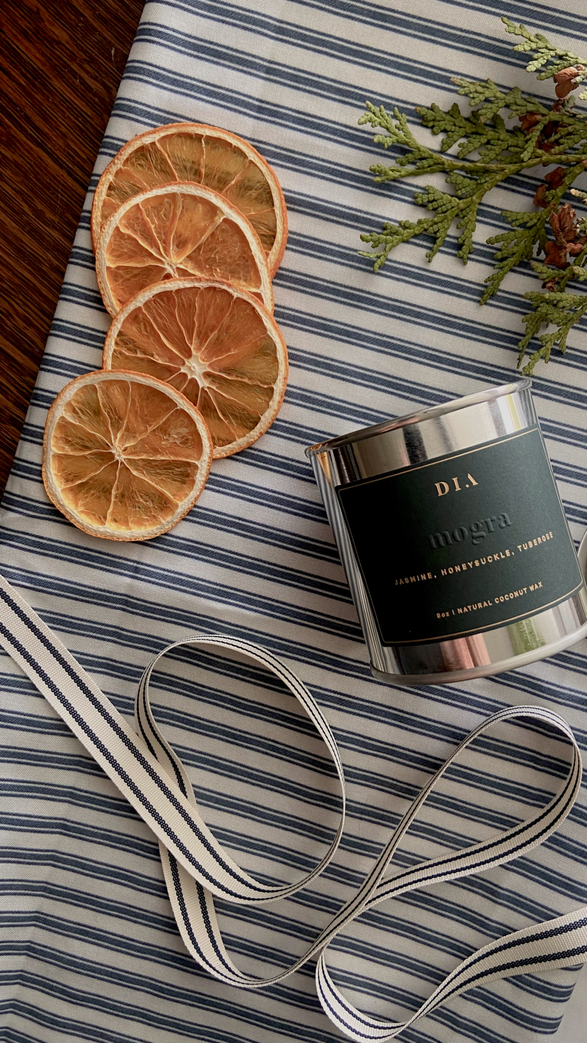 Dia - A new Canadian candle company.