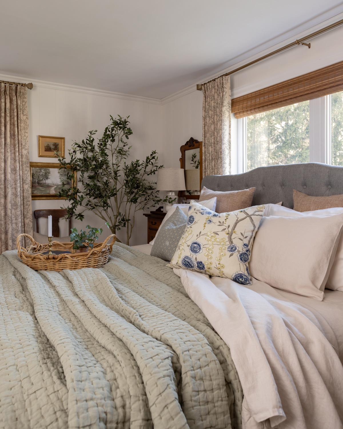 My new European Linen bedding from Quince.