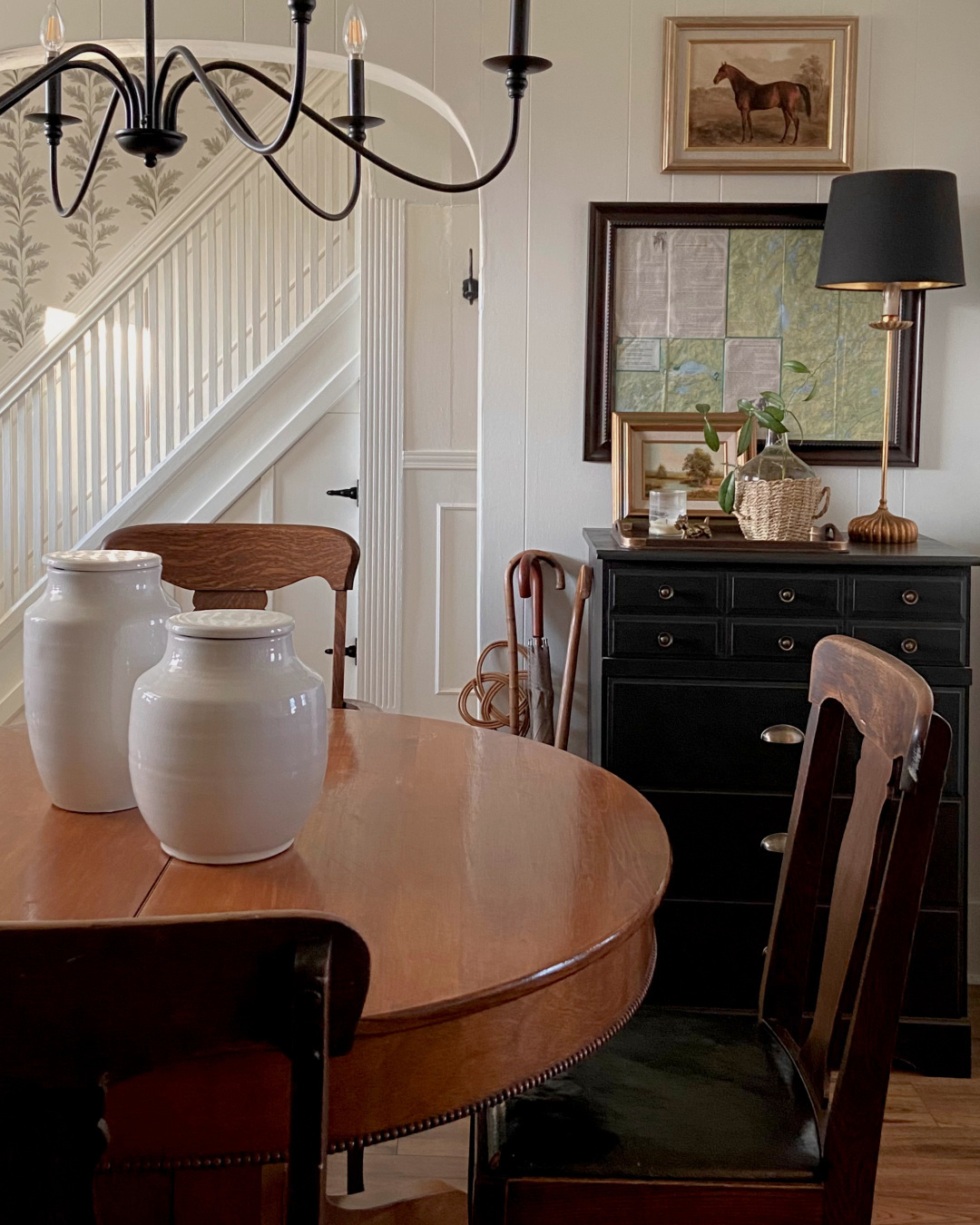 Secondhand decorative objects give a home its soul and personality.